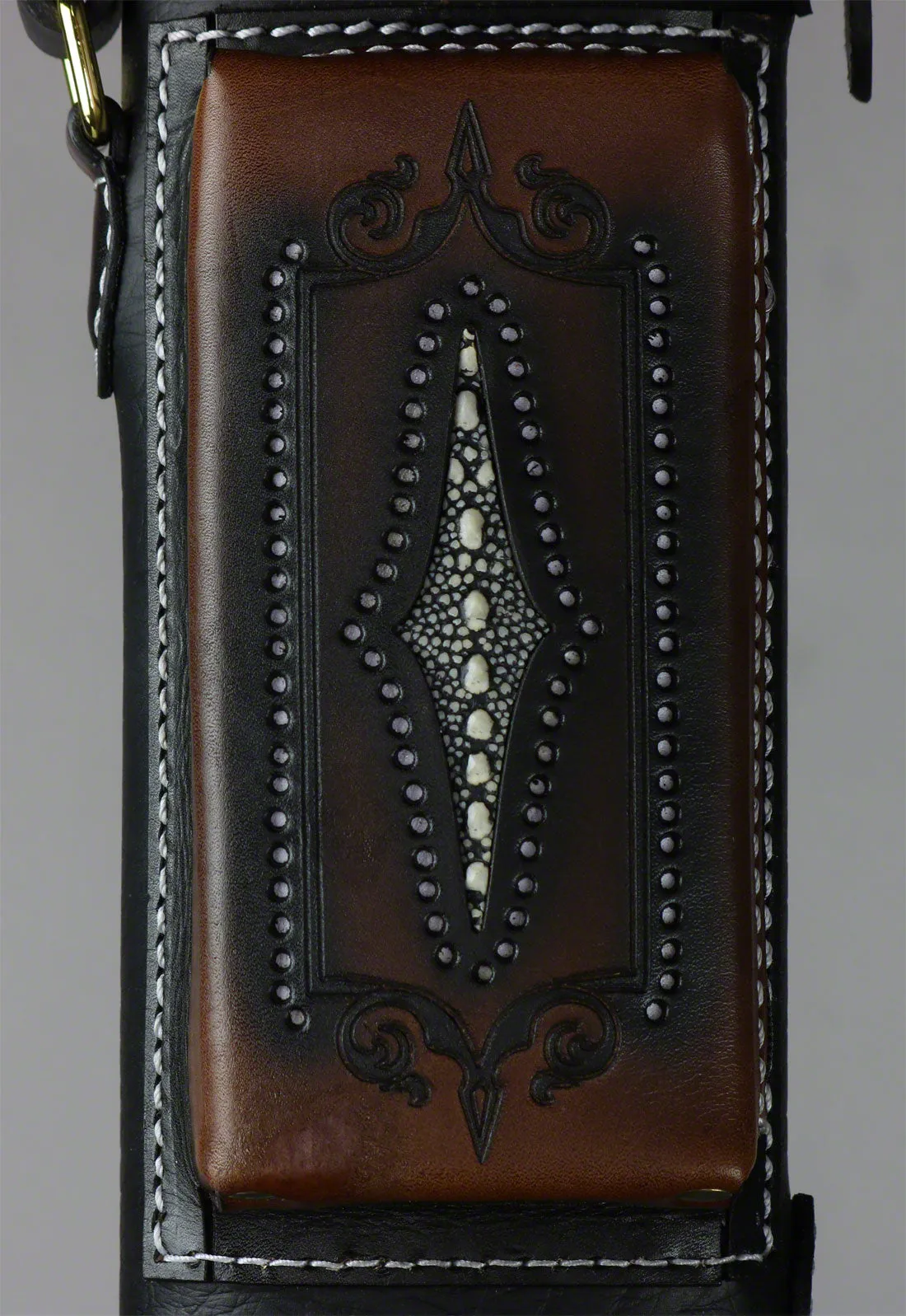Volturi Custom Brogue Tan 4x8 Hard Pool Cue Case - VCBS4X8TANBLK